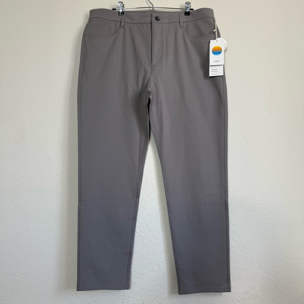 New Men’s Vuori Meta Adapt Pant Athl. Slim 30” Gray Size Waist 38 V4021-S